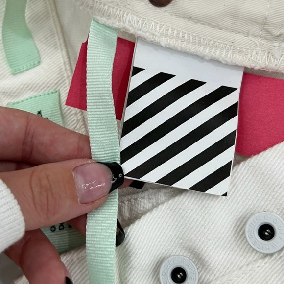 $535 Off-White White Black Logo Stone-Washed Distressed Denim Shorts size 27 - Picture 12 of 12